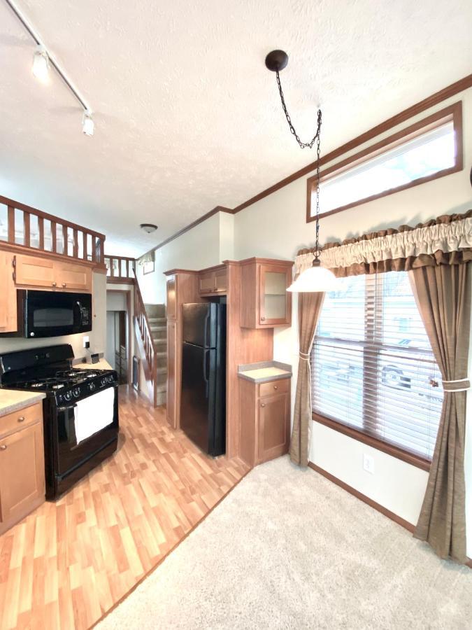 Pleasure Point Rv Resort Edmore Exterior foto