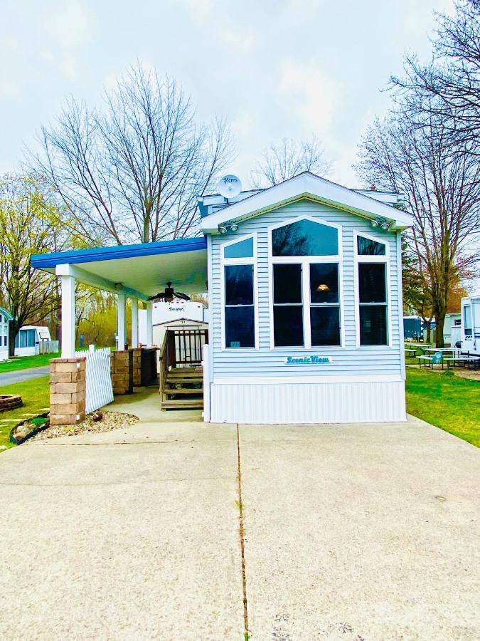 Pleasure Point Rv Resort Edmore Exterior foto